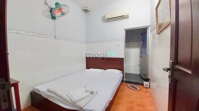 Hình ảnh Phòng full nội thất cơ bản nằm ngay Hoàng DIỆU 2