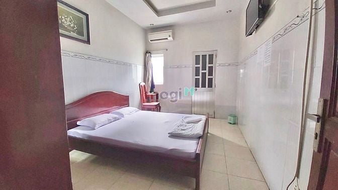 Hình ảnh Phòng full nội thất cơ bản nằm ngay Hoàng DIỆU 2