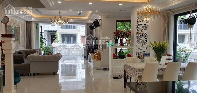 Hình ảnh Cho thuê biệt thự song lập PMH,Q7 nhà đẹp