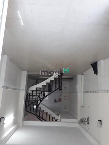 Hình ảnh Cho thuê nhà 590 Cách Mạng Tháng 8, P11, Q3
