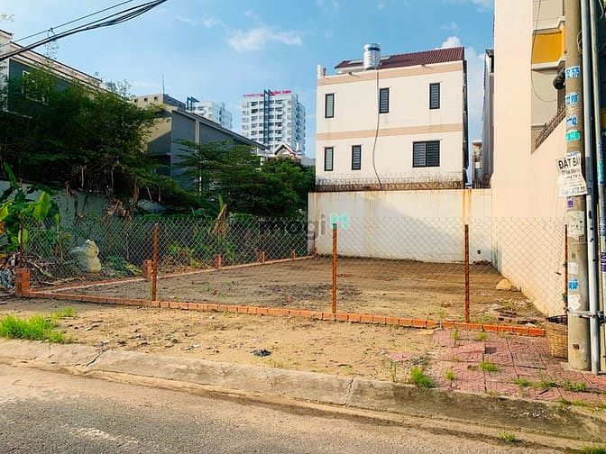 Hình ảnh Bán gấp lô đất mặt tiền Bình Phú gần Metro Bình Phú Q6 giá 4.2tỷ/100m2