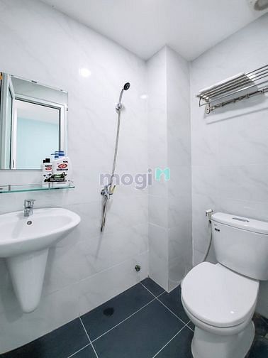 Hình ảnh Cho thuê nhà 190/9 Cộng Hoà Phường  12 Quận  Tân bình. Hẻm Xe Tải