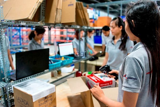 Hình ảnh Kho Hàng Diện Tích Thuê Nhỏ Lớn, Có Khung Kệ, 10 NV & Hệ Thống Quản Lý