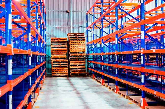 Hình ảnh Kho Hàng Diện Tích Thuê Nhỏ Lớn, Có Khung Kệ, 10 NV & Hệ Thống Quản Lý