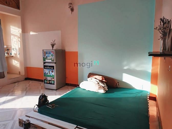 Hình ảnh Phòng Ban Công CMT8 Cv Lê Thị Riêng