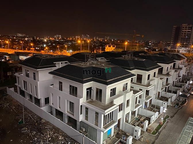 Hình ảnh Bán Biệt thự mặt tiền Võ Văn Kiệt Quận 8