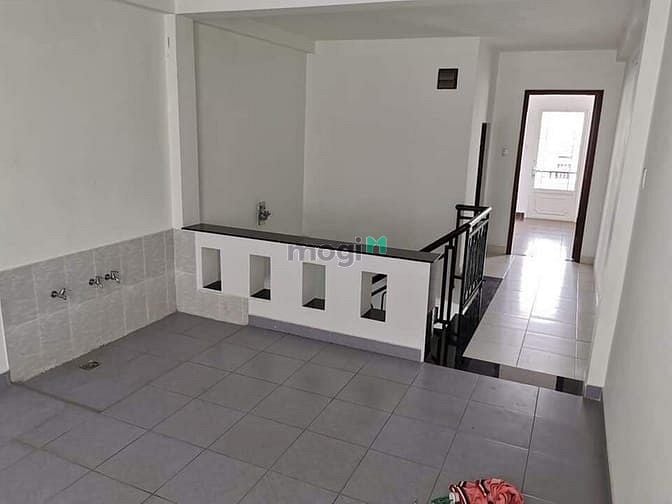 Hình ảnh Cần cho thuê gấp mặt tiền 353  Hoàng Văn Thụ, Phường 4, Tân Bình.