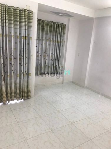 Hình ảnh Cho thuê nhà 450 Cách Mạng Tháng Tám, phường 11, quận 3