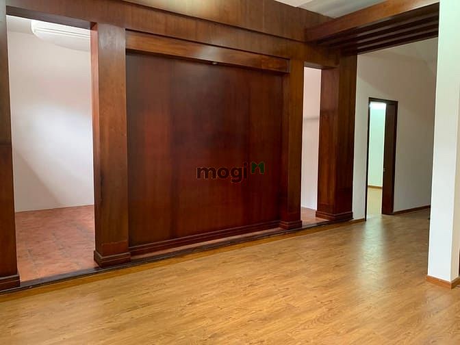 Hình ảnh cho thuê biệt thự 25/8 Nguyễn Gia Trí (đường D2 cũ), BT