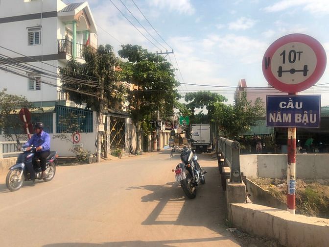 Hình ảnh Cho thuê đất trống 160m Mặt Tiền đường nhựa TL 41