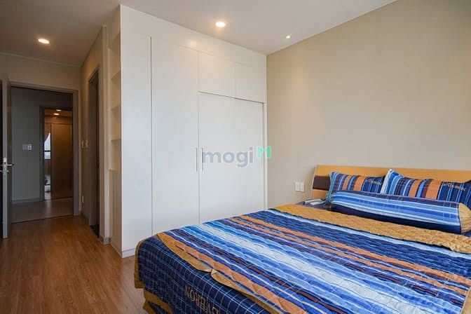 Hình ảnh Cho thuê chung cư The Gold View Q4, 92m2, view hồ bơi, full NT,16tr/th