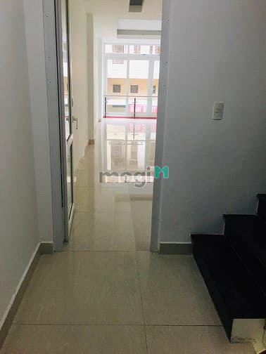 Hình ảnh Cho thuê nhà Góc ngã 4 phan văn trị nơ trang long và lê quang đih