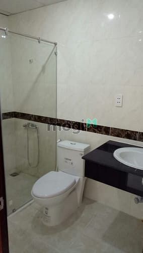 Hình ảnh Giai Việt - 2 phòng - 9 Triệu nhà trống