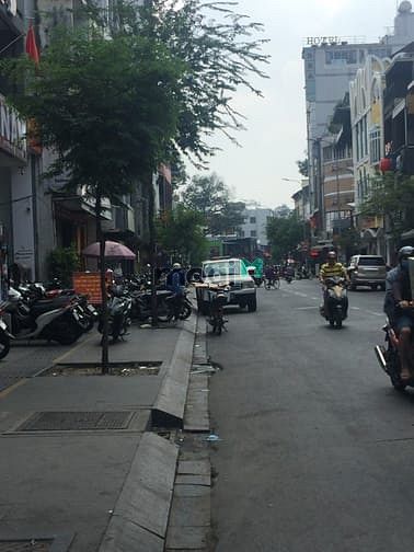 Hình ảnh Cho thuê khách sạn đường Đề Thám, Quận 1 có 24 phòng full nội thất KD.