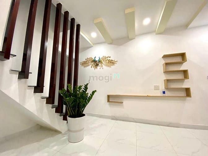Hình ảnh Nhà Nơ Trang Long bao sang tên công chứng nhanh, SHR sẵn