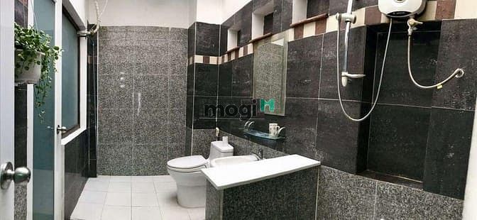 Hình ảnh Cho thuê nhà hxh Lê Văn Sỹ, Tân Bình, 4x20m, trệt 1 lầu.