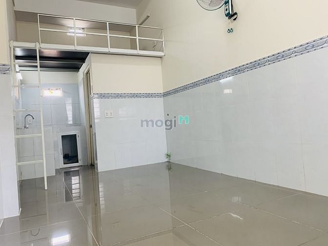 Hình ảnh Phòng gác lửng mới, cho thuê rẻ ngay 373 Lý Thường Kiệt