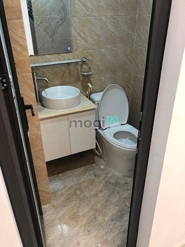 Hình ảnh chung cư tôn thất tùng - chùa bộc , view hồ, ô tô đỗ cửa chung cư