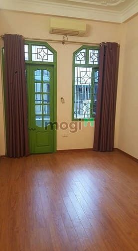 Hình ảnh 4 tỷ!Nhà đẹp phố Thái Thịnh 40mx4 tầng- kinh doanh đỉnh