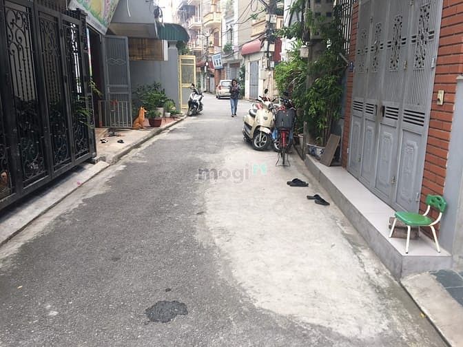 Hình ảnh Cần bán nhanh lô đất 60m vuông vắn nở hậu phố Hoàng Như Tiếp. Sđcc