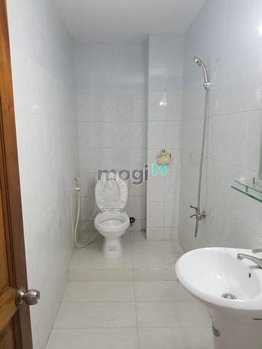 Hình ảnh Cho thuê nhà gần ngã tư phú nhuận