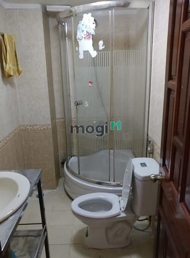 Hình ảnh Cho thuê nhà đúc 1 trệt 3 lầu số 202C Phạm Văn Hai, P5, Q.Tân Bình.