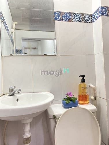 Hình ảnh Phòng đẹp còn thơm mùi sơn Đinh Tiên hoàng