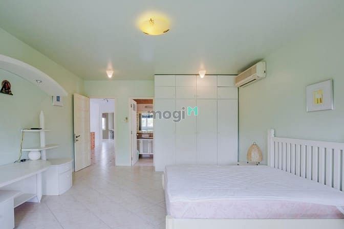 Hình ảnh Cho thuê villa Thảo Điền 500m2, 1 trệt 2 lầu 5PN full nội thất