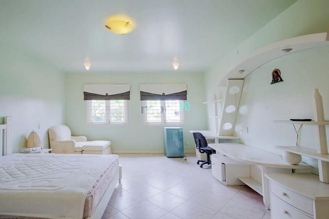 Hình ảnh Cho thuê villa Thảo Điền 500m2, 1 trệt 2 lầu 5PN full nội thất