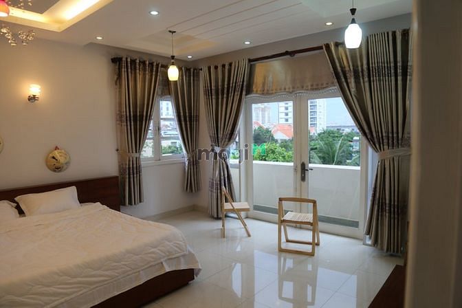 Hình ảnh Cho thuê villa Thảo Điền 500m2, 1 trệt 1 lầu 5PN full nội thất