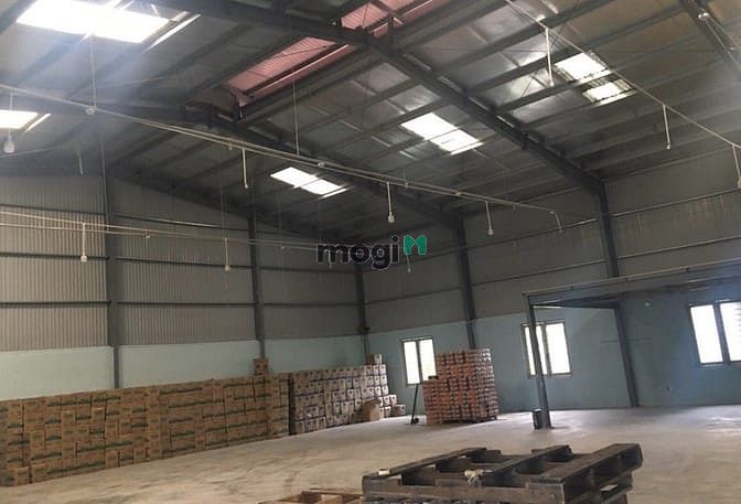 Hình ảnh Cho thuê 330m2 kho rộng đẹp gần bến xe Đà Nẵng.
