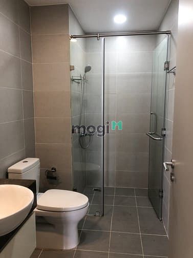 Hình ảnh Cho thuê chung cư The Gold View, nội thất cơ bản dính tường, 2PN, 92m2