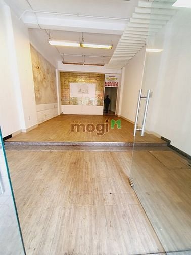 Hình ảnh Cho thuê nhà MT 160A Phan Đăng Lưu Ngay đoạn 2 Chiều sầm uất đường lớn
