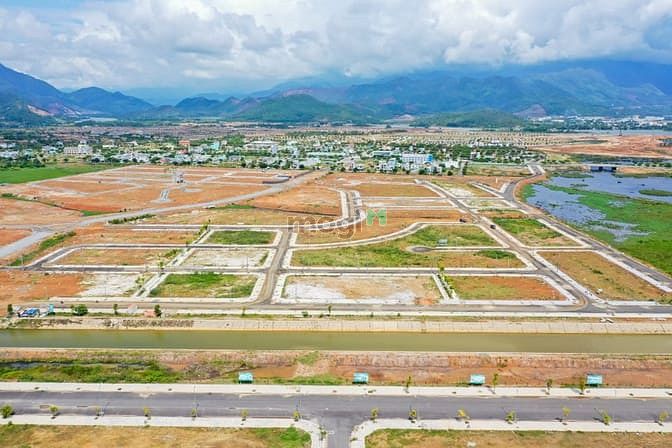 Hình ảnh Bán nhanh lô 150m2 Dragon quận Liên Chiểu Đà Nẵng đường 7m5