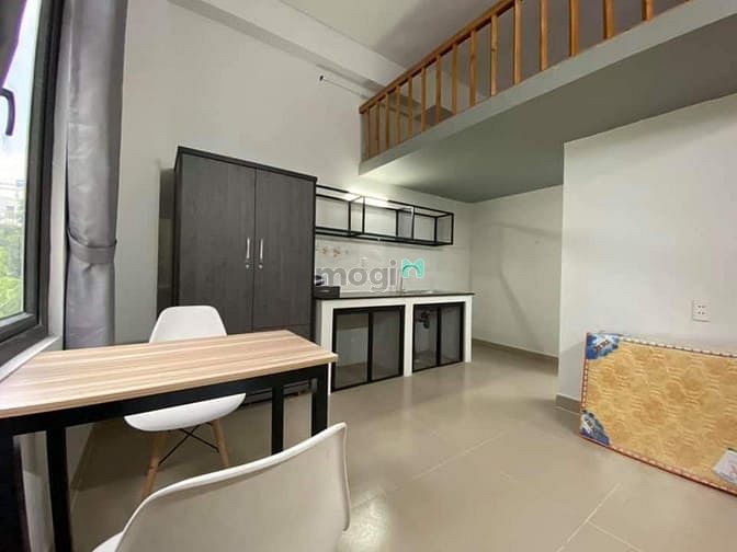 Hình ảnh Cho Thuê Căn Hộ Giá Rẻ Quận Tân Bình 28M2 Ban Công Có Gác Phòng MỚI100
