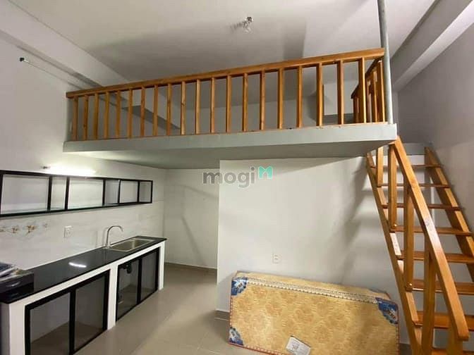 Hình ảnh Cho Thuê Căn Hộ Giá Rẻ Quận Tân Bình 28M2 Ban Công Có Gác Phòng MỚI100