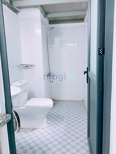 Hình ảnh 💯 Mb6623 nạp rút nhanh chóng dịch vụ, có máy lạnh, chỉ 3tr1, có gác, Quận 7