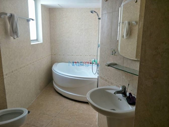 Hình ảnh ✔ Cho thuê CHCC HÙNG VƯƠNG PLAZA 116m 3pn 3wc - Nội thất đầy đủ