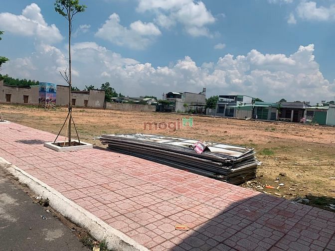 Hình ảnh Bán đất MT Tô Hiệu, Tân Phú, gần Trường THPT, 2tỷ/nền, SHR, thổ cư