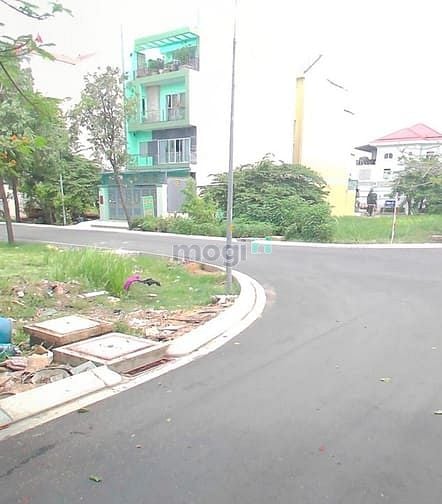 Hình ảnh Bán đất MT Nguyễn Trọng Quyền, đối diện Đầm Sen Tân Phú, SHR, thổ cư