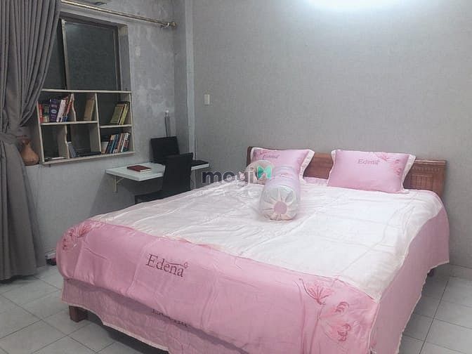 Hình ảnh Cho thuê CHCC Khánh Hội 1, Quận 4, 2PN, view sông, nội thất đủ,đẹp