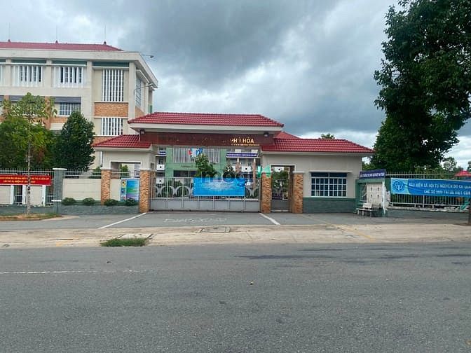 Hình ảnh Tôi cô Mai lớn tuổi cần bán gấp lô đất 450m2 đối diện chợ, SHR TC 100%
