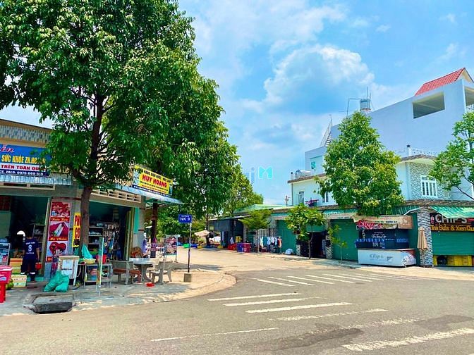 Hình ảnh Bán ko qua MG lô đất 330m2 ngay TT hành chính BD, dân cư đông, SHR