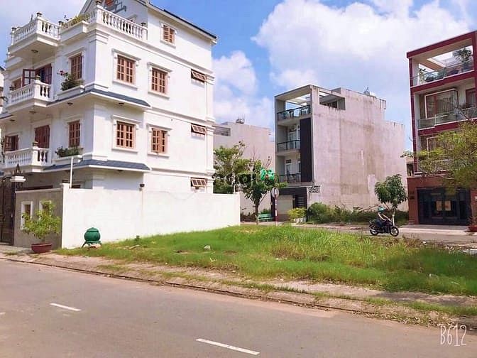 Hình ảnh 3 Nền Biệt Thự Liền Kề 10 x 22m, Đối Diện Công Viên Cây Xanh