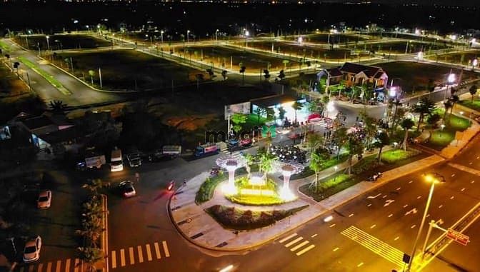 Hình ảnh Mở rộng KD sang lại lô đất 100m2, Mặt Tiền QL 1A cách Đà Nẵng 15km