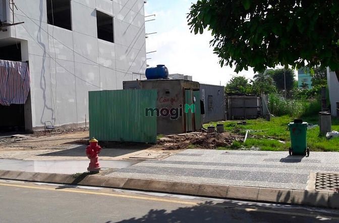 Hình ảnh Sang gấp MT Phạm Ngọc Thạch, Q3 giá 2.4tỷ 100m2, SHR, thổ cư 100%, SHR
