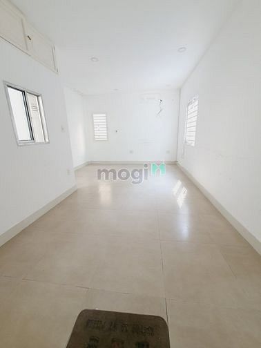 Hình ảnh Cần Cho thuê nhà 540A Cách Mạng Tháng 8, Phường 11, Quận 3.