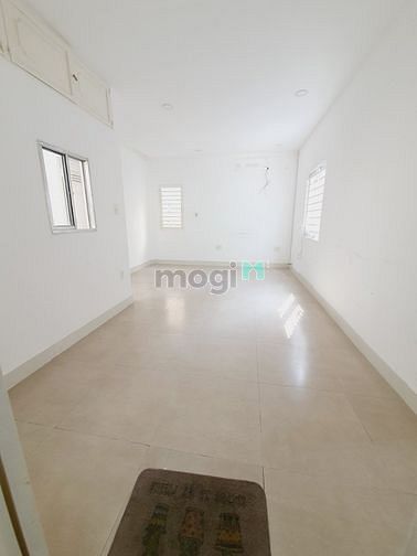 Hình ảnh Cần Cho thuê nhà 540A Cách Mạng Tháng 8, Phường 11, Quận 3.