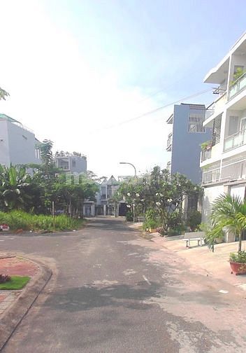 Hình ảnh Bán gấp lô đất ngay MT đường Trần Lựu, liền kề Chi Cục Thuế TP HCM, Q2