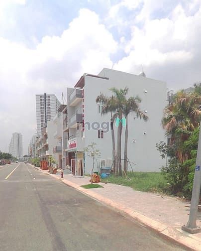 Hình ảnh Sang nhanh lô đất 5x 20m đường Tạ Hiện, TML, Q2, ngay UBND Q2
